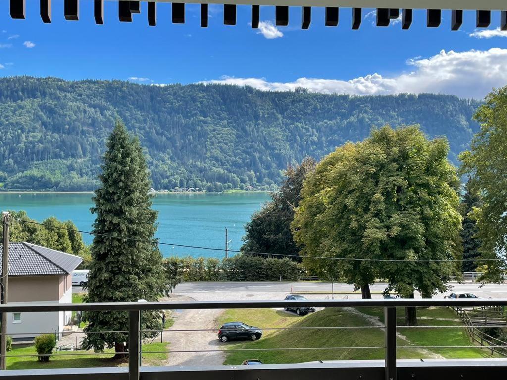 Ferienwohnung Mit Seeblick - Ossiacher See Gerlitzen Sattendorf المظهر الخارجي الصورة